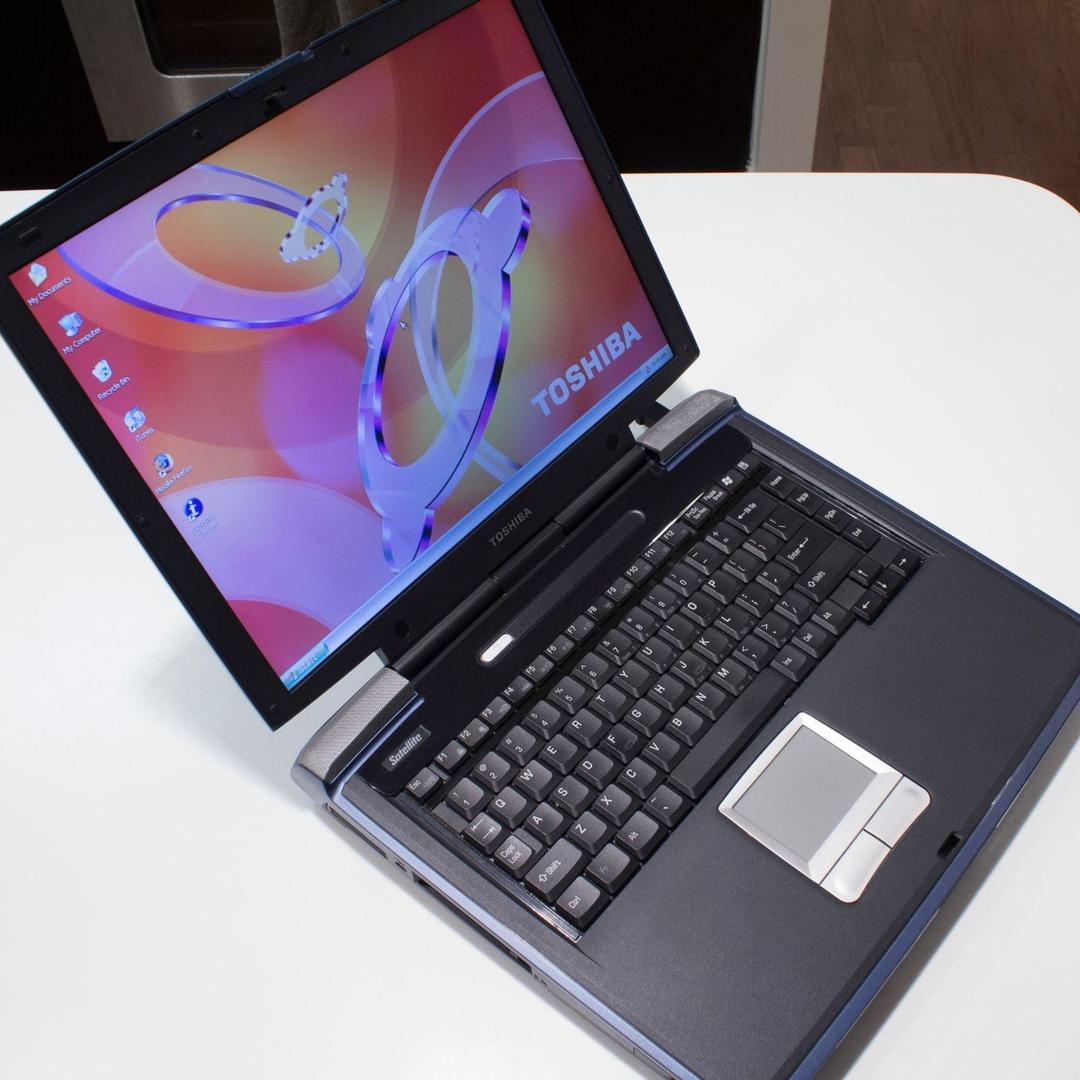Toshiba Laptop A25-S207