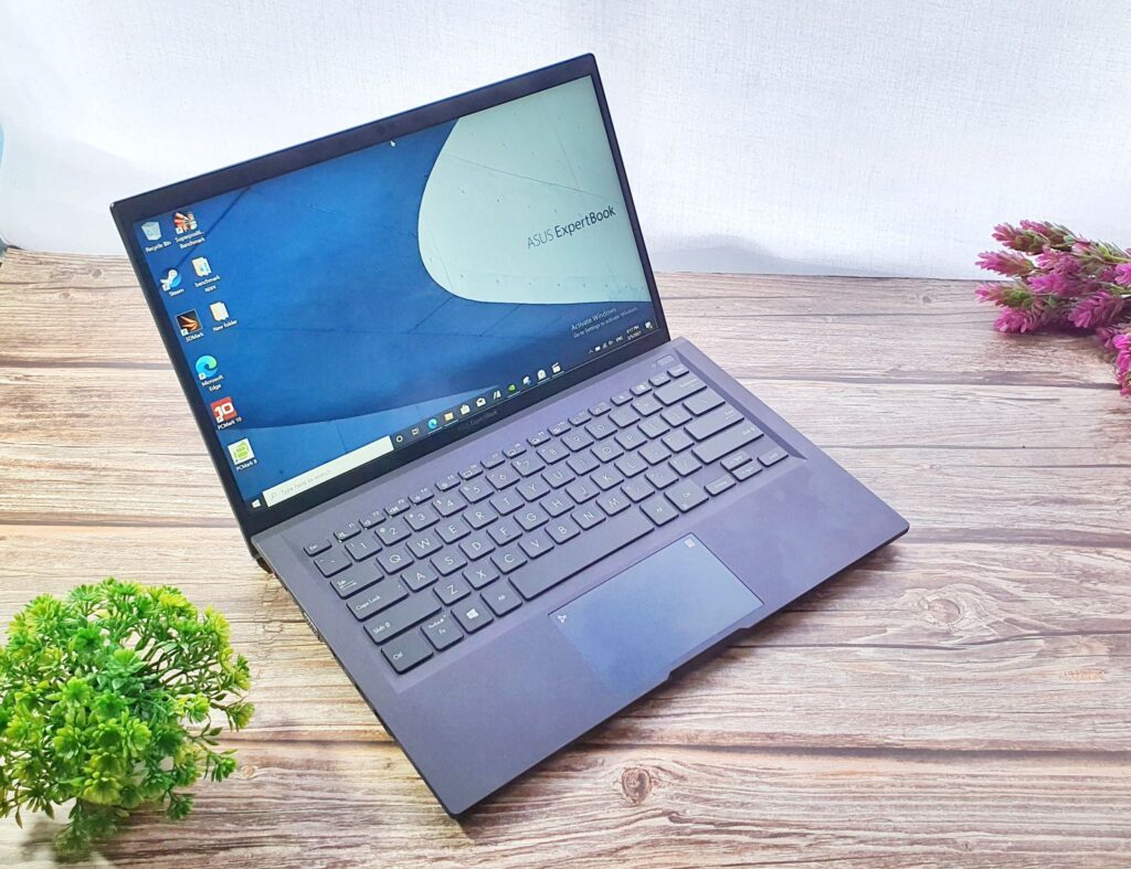 Asus ExpertBook B1