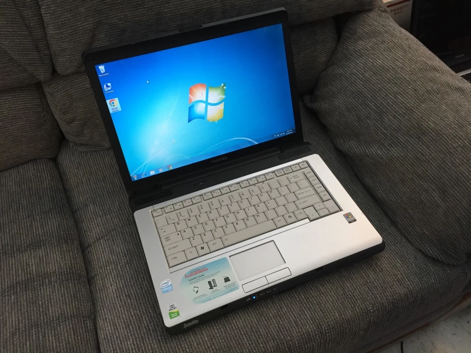 Toshiba Laptop A205-S5805