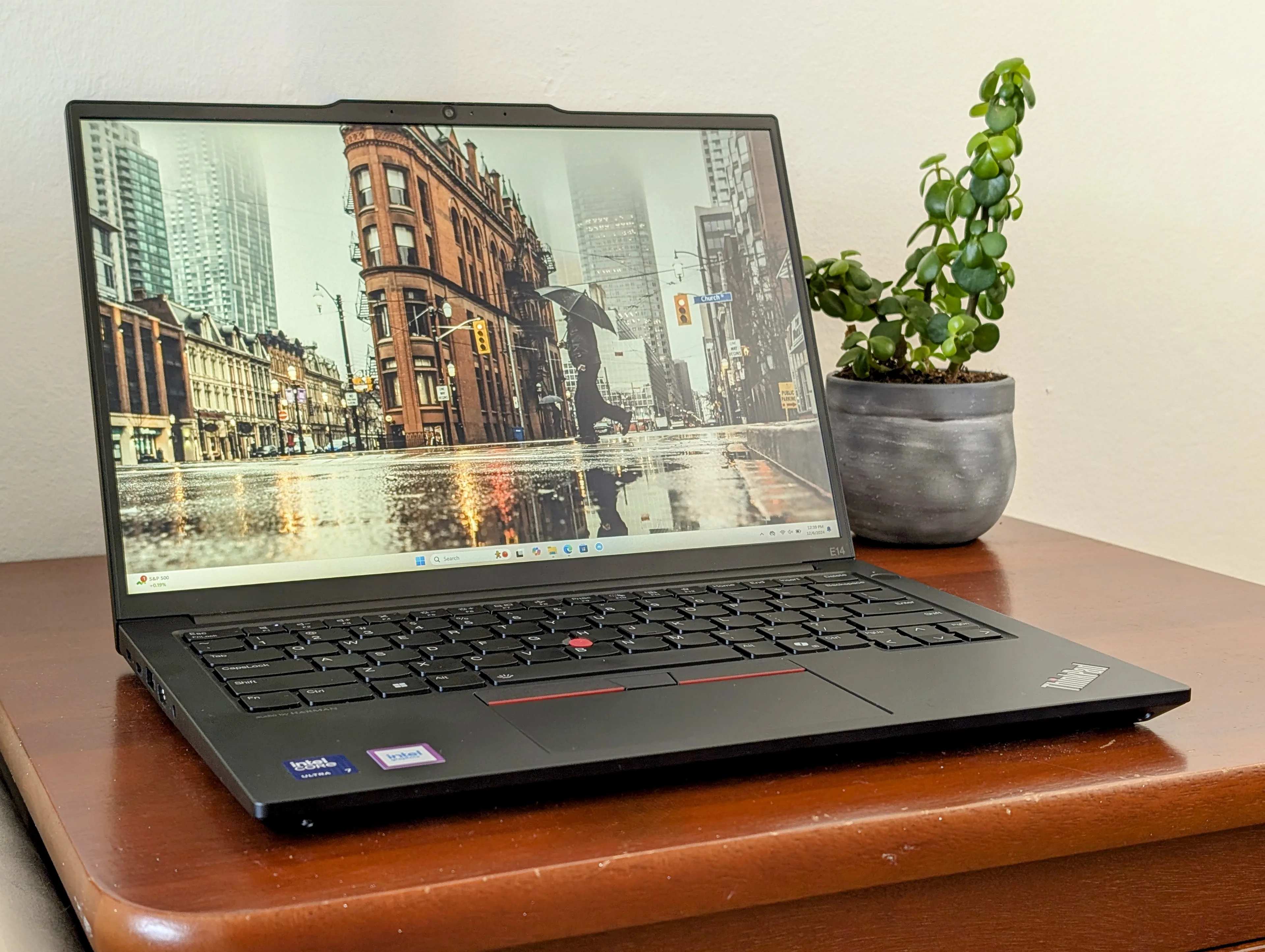 ThinkPad E14 Gen 6 AMD