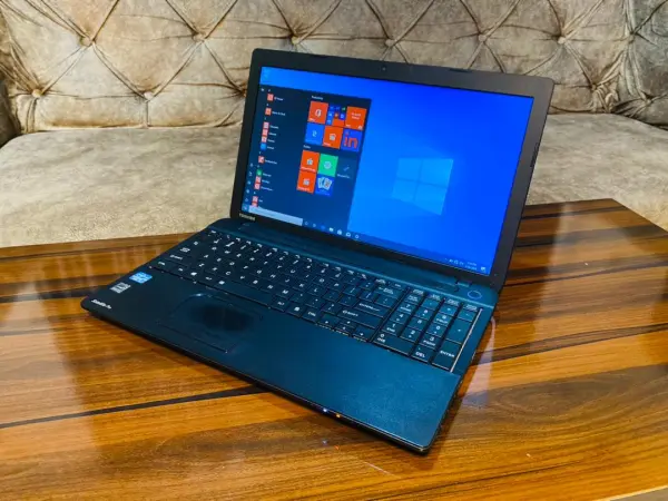 Toshiba Laptop A55-S326