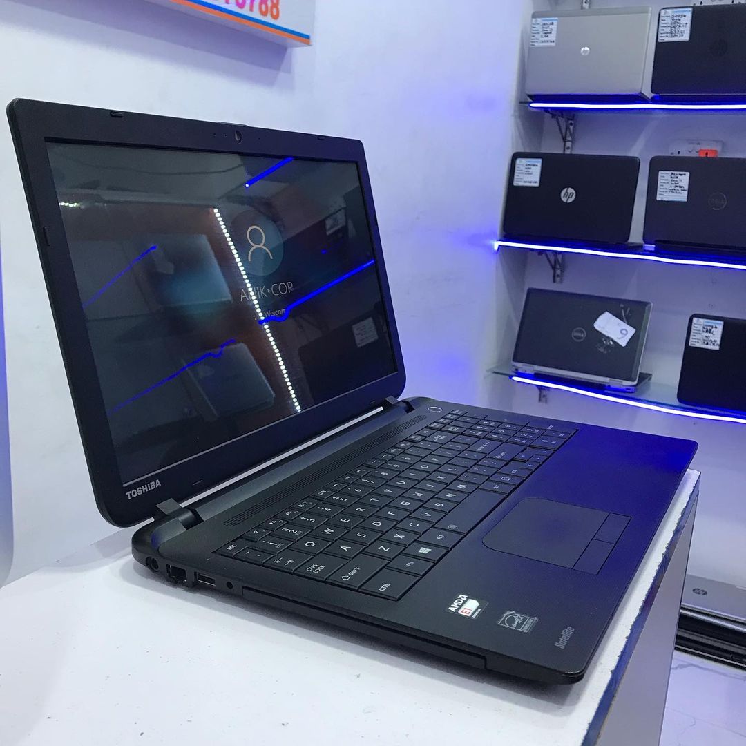 Toshiba Laptop A55-S3063
